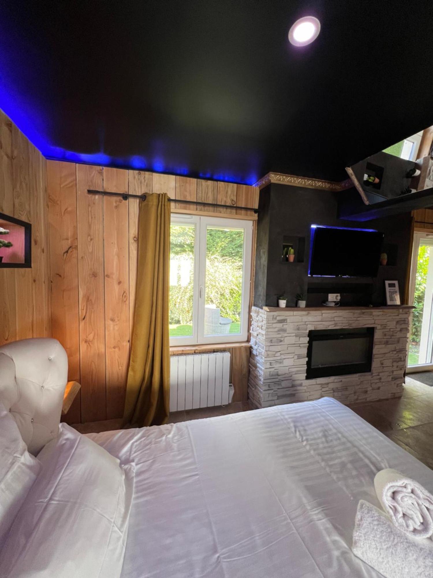 Le Lodge Des Charmes 5 Etoiles Leves Buitenkant foto