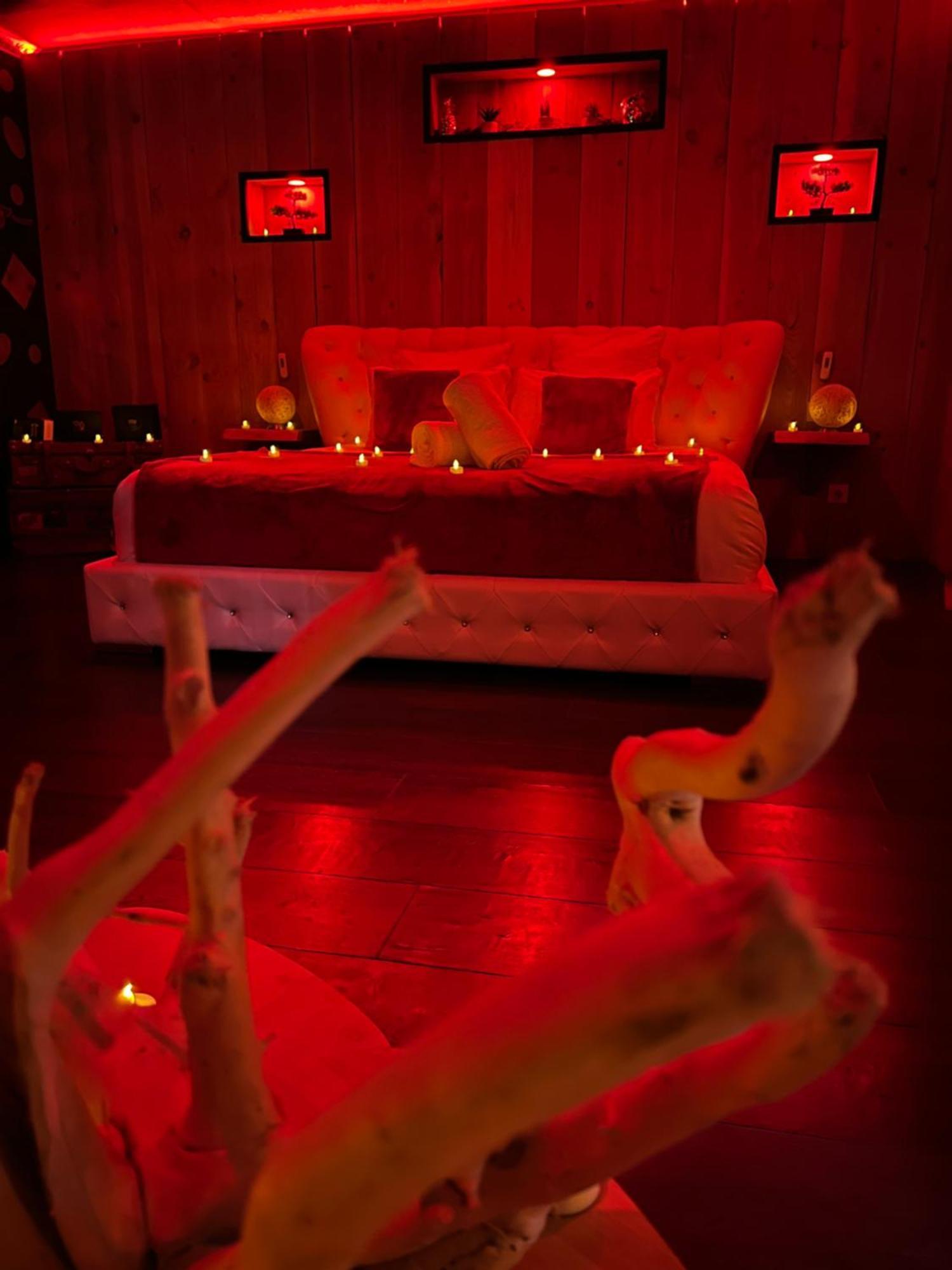 Le Lodge Des Charmes 5 Etoiles Leves Buitenkant foto