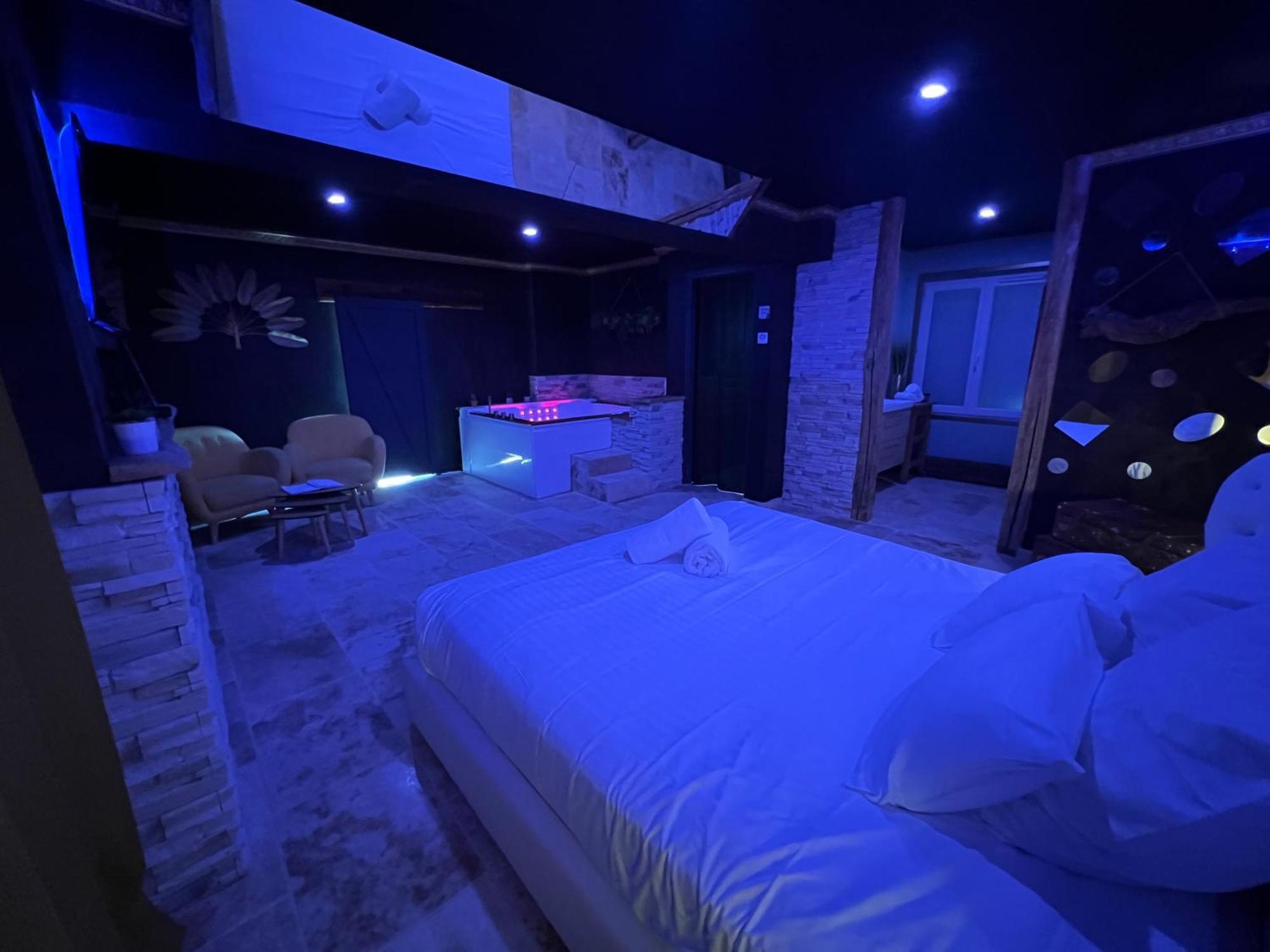 Le Lodge Des Charmes 5 Etoiles Leves Buitenkant foto